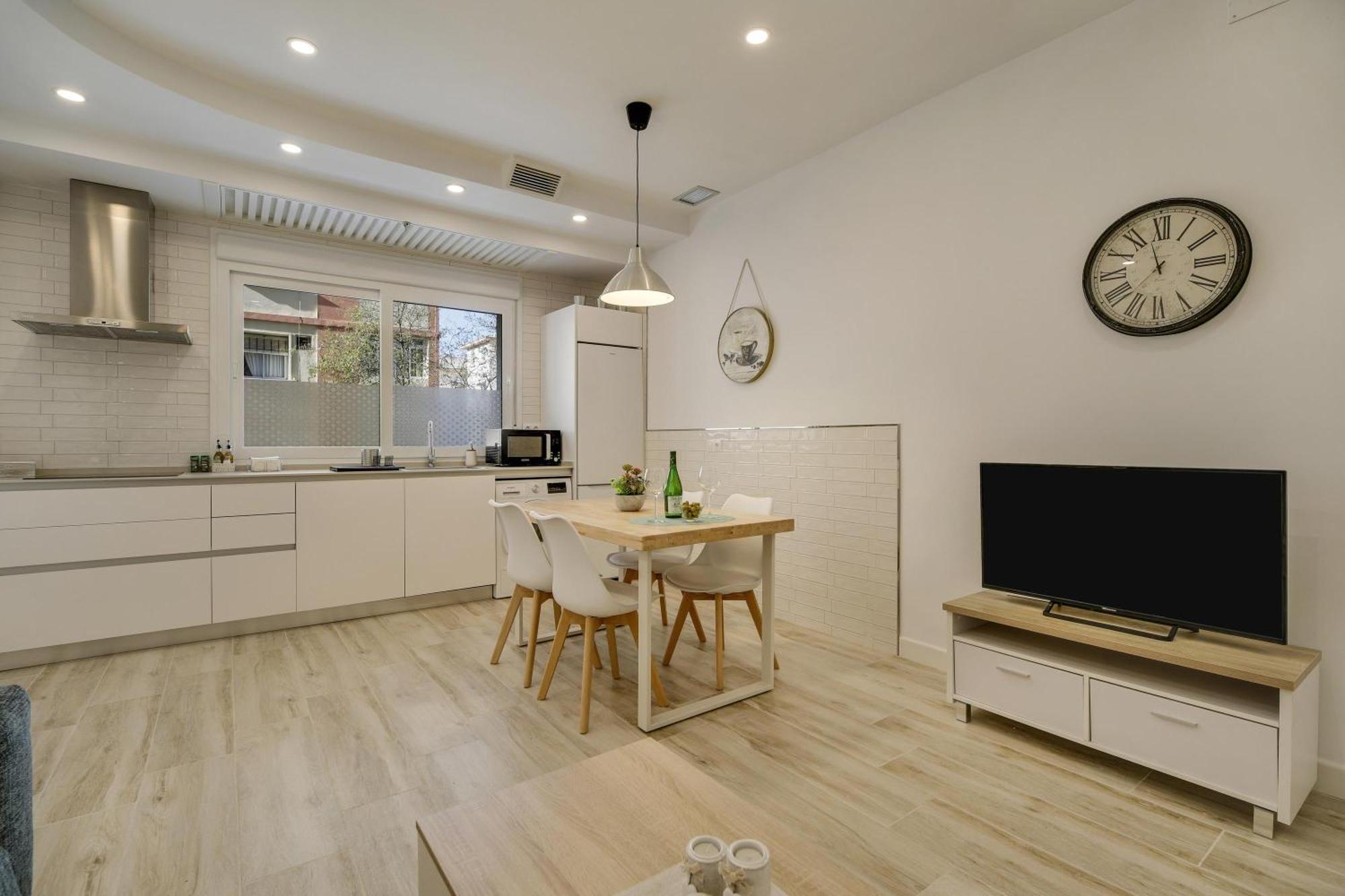 Apartamento Naypa With Free Parking 카디스 외부 사진